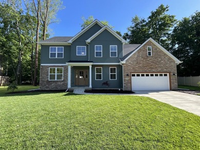 **INTERIOR PHOTOS COMING TOMORROW** Beautiful custom-built - photo 1
