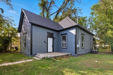 Arkansas River Home For Sale in North Little Rock Arkansas