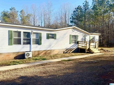 MOTIVATED SELLER - BRING ALL OFFERS. Discover a rare opportunity - photo 1