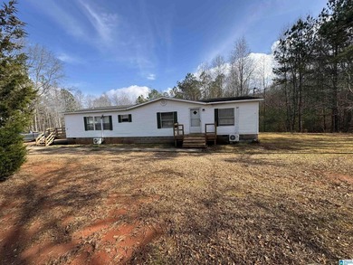 MOTIVATED SELLER - BRING ALL OFFERS. Discover a rare opportunity - photo 2