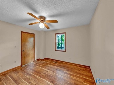 Nestled along the Elk River, 2-bed, 2-bath waterfront retreat - photo 16