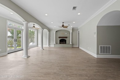 Nestled in the prestigious Bayou Oaks Subdivision - one of - photo 17