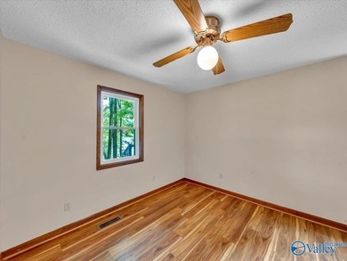 Nestled along the Elk River, 2-bed, 2-bath waterfront retreat - photo 17