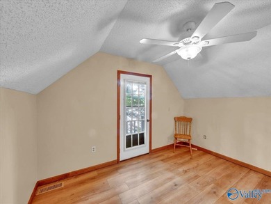 Nestled along the Elk River, 2-bed, 2-bath waterfront retreat - photo 22