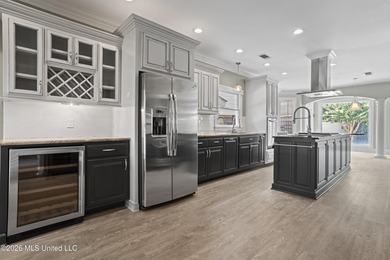 Nestled in the prestigious Bayou Oaks Subdivision - one of - photo 28
