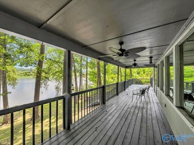 Nestled along the Elk River, 2-bed, 2-bath waterfront retreat - photo 32