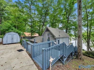 Nestled along the Elk River, 2-bed, 2-bath waterfront retreat - photo 33