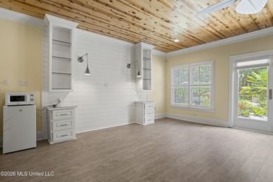 Nestled in the prestigious Bayou Oaks Subdivision - one of - photo 36