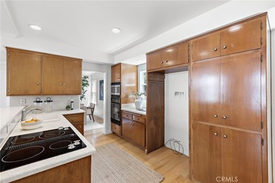 Discover timeless Spanish charm in the heart of Belmont Shore - photo 8