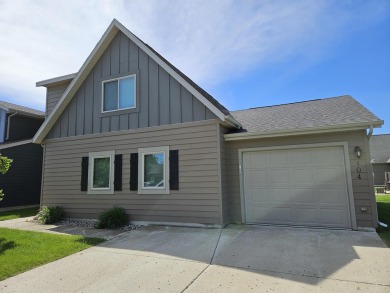 Lake Home Sale Pending in Arnolds Park, Iowa