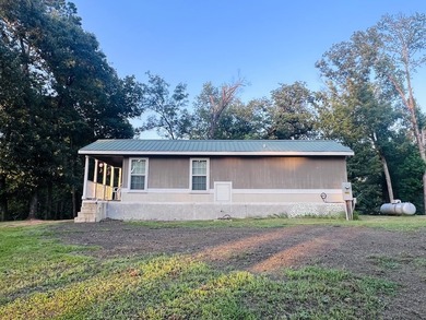 Located in the Fairmount Community, this charming tiny home - photo 15