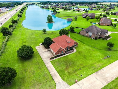 Experience luxury lakefront living with the convenience of the - photo 22