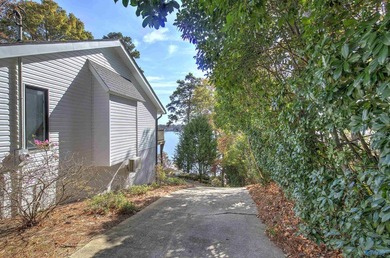 Weiss Lake Deep Water Retreat - Furnished | 2 Boat Slips | - photo 40