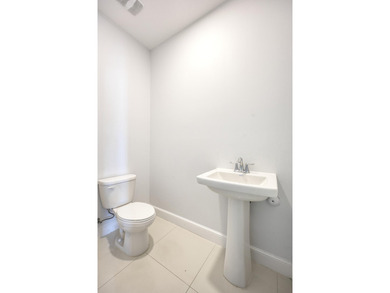 Dream Home in West Palm Beach! Welcome to 941 Fitch Dr - a - photo 9