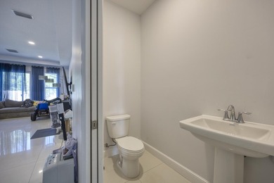 Dream Home in West Palm Beach! Welcome to 941 Fitch Dr - a - photo 10
