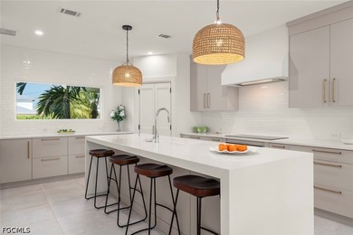 Welcome to this breathtaking, light-filled, airy modern - photo 13