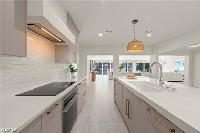 Welcome to this breathtaking, light-filled, airy modern - photo 16