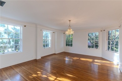 Stunning Historical Estate with Bay Views. Step into history - photo 19