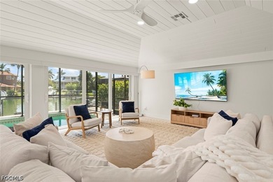 Welcome to this breathtaking, light-filled, airy modern - photo 19