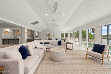 Welcome to this breathtaking, light-filled, airy modern - photo 21