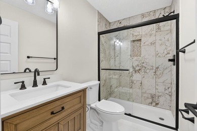 Fully renovated, ground-floor end-unit two-bedroom, two-bathroom - photo 29