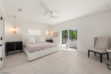 Welcome to this breathtaking, light-filled, airy modern - photo 30