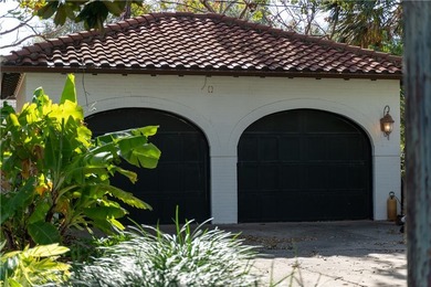 Stunning Historical Estate with Bay Views. Step into history - photo 33