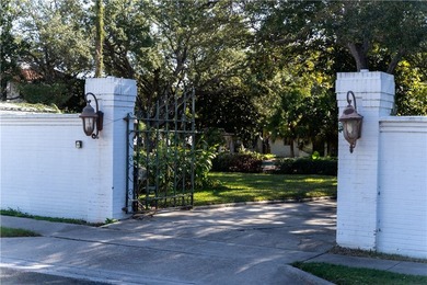 Stunning Historical Estate with Bay Views. Step into history - photo 40