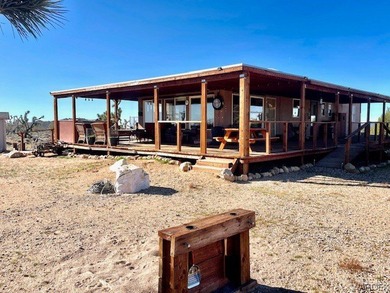 MOVE-IN READY! ABUTS STATE LAND! NEW, powerful SOLAR SYSTEM; - photo 5
