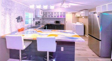 Dream 3-bedroom/2-bathroom lakefront home, Located on the - photo 9