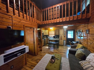 Charming and well-maintained, this 2 bedroom, 1 bath Beaver - photo 5
