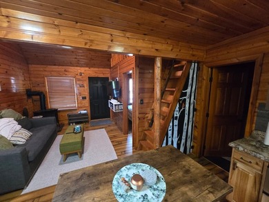 Charming and well-maintained, this 2 bedroom, 1 bath Beaver - photo 6