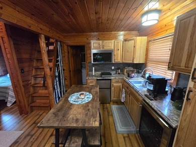 Charming and well-maintained, this 2 bedroom, 1 bath Beaver - photo 8
