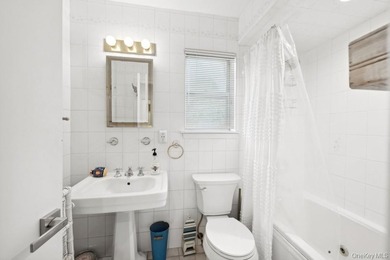 Welcome to 161 Monroe Drive, Montauk, NY - a haven of - photo 11