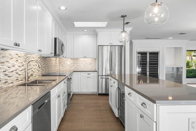 Fully renovated Brookfield home overlooking the Jack Nicklaus - photo 12