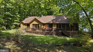 Lake life, water views, and everyday resort-style living - the - photo 15