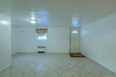 Welcome into, a spacious and versatile residence ideally located - photo 17