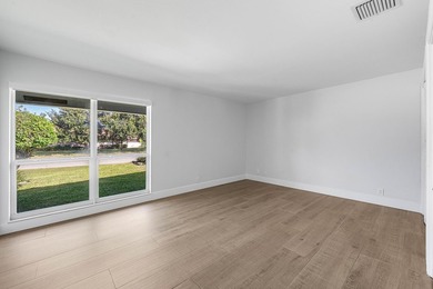 Fully renovated Brookfield home overlooking the Jack Nicklaus - photo 25