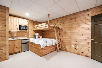 Welcome to 52 Alice Rd! This beautifully maintained raised ranch - photo 40