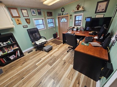 Welcome to your peaceful retreat in this beautiful 2-bedroom - photo 8