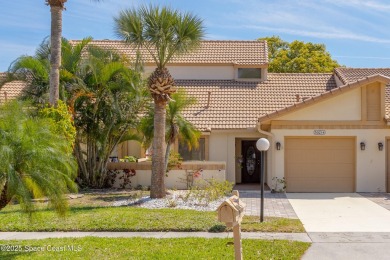 Lake Townhome/Townhouse For Sale in Melbourne, Florida