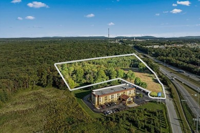 (private lake, pond, creek) Acreage For Sale in Crossville Tennessee