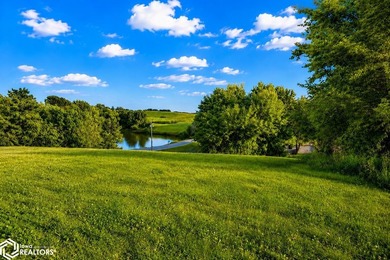 Build your dream at beautiful Sun Valley Lake! This level lot - photo 4