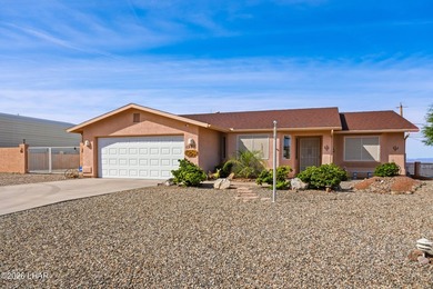 Welcome to this beautifully maintained home offering space and - photo 4