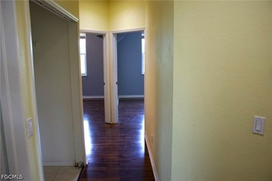 Welcome to this beautifully maintained second-floor 3-bedroom - photo 15