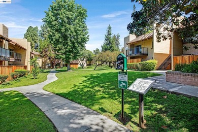 Welcome to this beautifully renovated 1-bedroom, 1-bath - photo 33