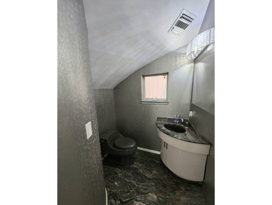 Don't miss the opportunity to own this immaculately custom built - photo 4