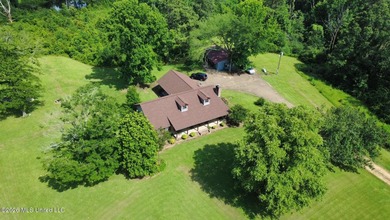 Welcome to your own private retreat at 2212 Jackson Liberty Rd - photo 38