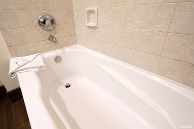 Enjoy the luxury of 13 weeks of carefree living at the - photo 10