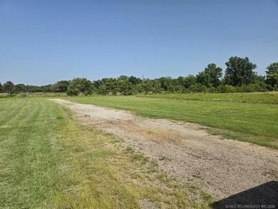 A rare find is this lovely and secluded 3BD/3BA home on 25+/- - photo 46